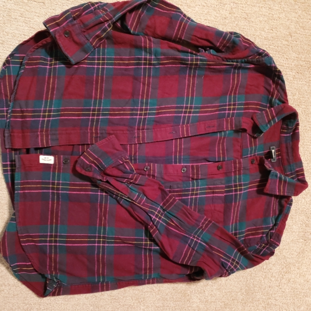 Roots shirt